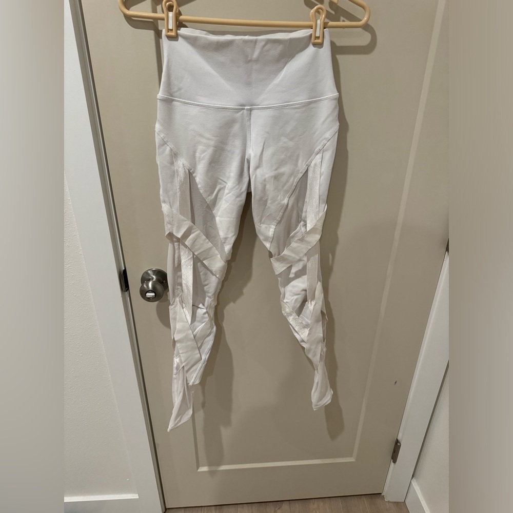 Alo White Leggings